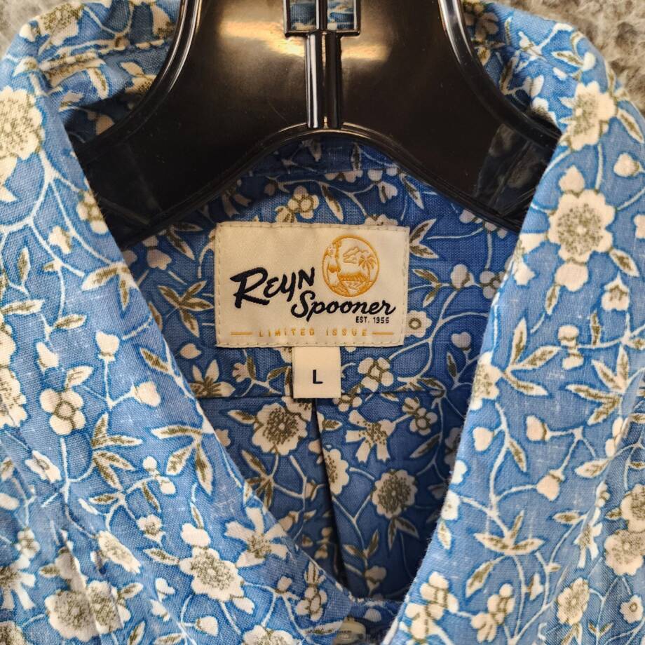 Reyn Spooner Kettle Floral Print Button Down Camp Shirt Men's L Lichen Blue S/S