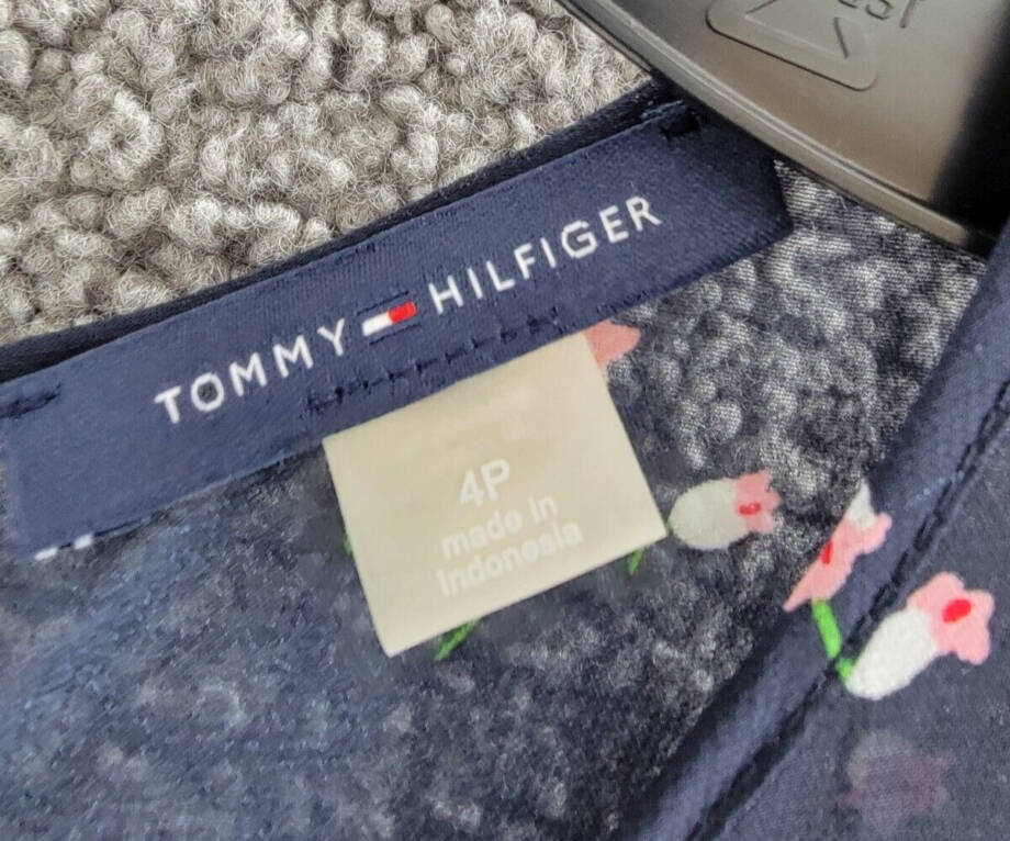 Tommy Hilfiger Petite Floral Fit & Flare Dress Women's 4P Sky Captain Multi