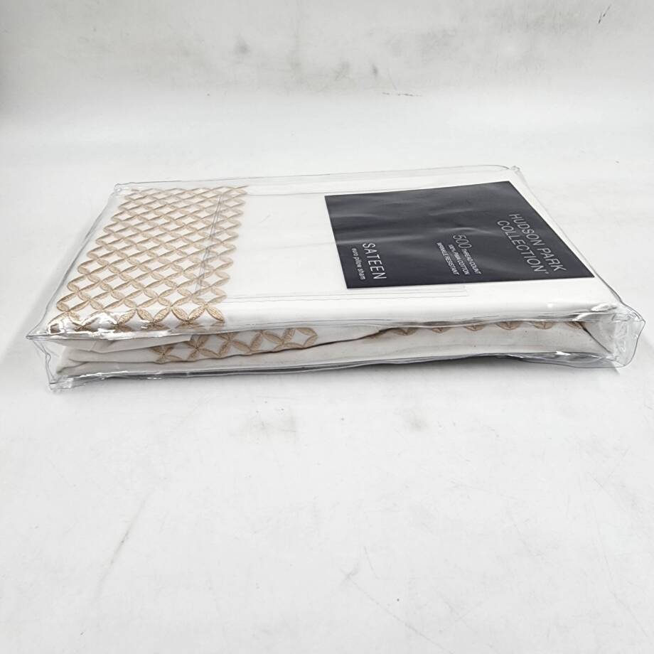 Hudson Park Collection 500TC Embroidered Geo Euro Pillow Sham 26in x 26in Sand
