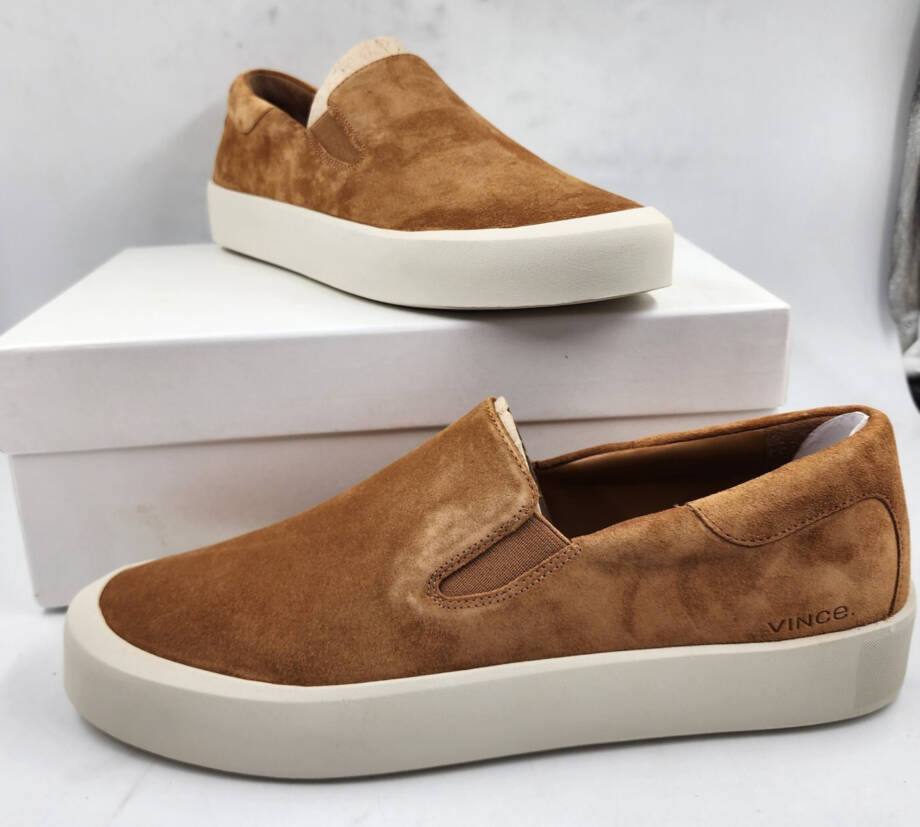 Vince Ginelle Sneakers Women's 10M Tan Elastic Gores Round Toe Slip On Style~