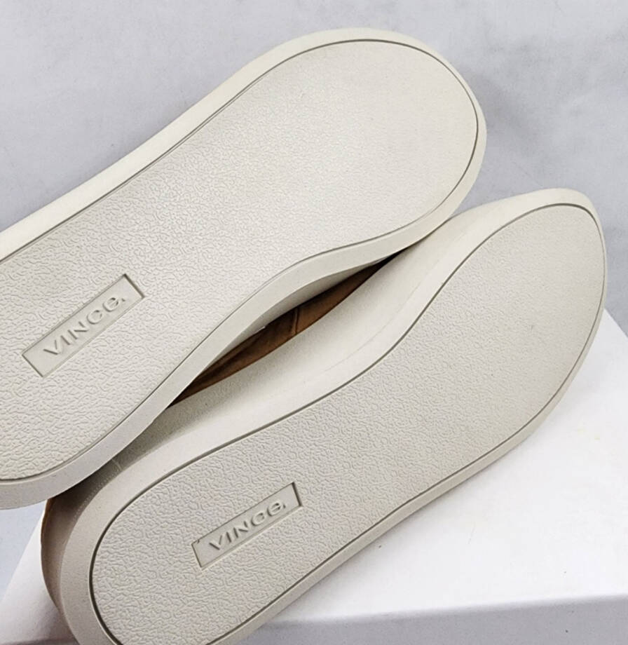 Vince Ginelle Sneakers Women's 10M Tan Elastic Gores Round Toe Slip On Style~