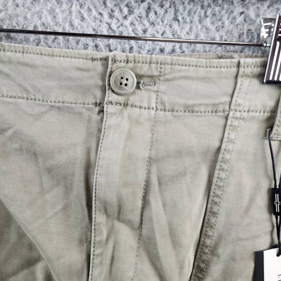 Liverpool Los Angeles Mid Rise Utility Shorts Women's 16/33 Pewter Green Zip Fly