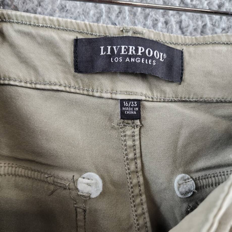 Liverpool Los Angeles Mid Rise Utility Shorts Women's 16/33 Pewter Green Zip Fly
