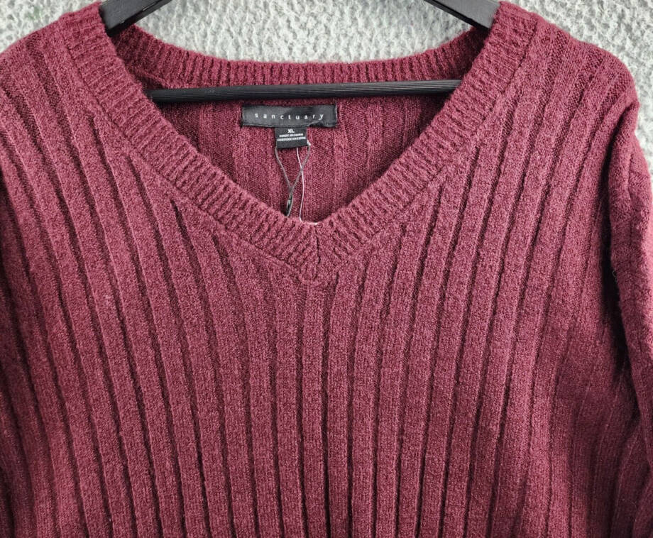 Sanctuary Ribbed V Neck Sweater Women's XL Sugar Plum Pullover Long-Sleeved~