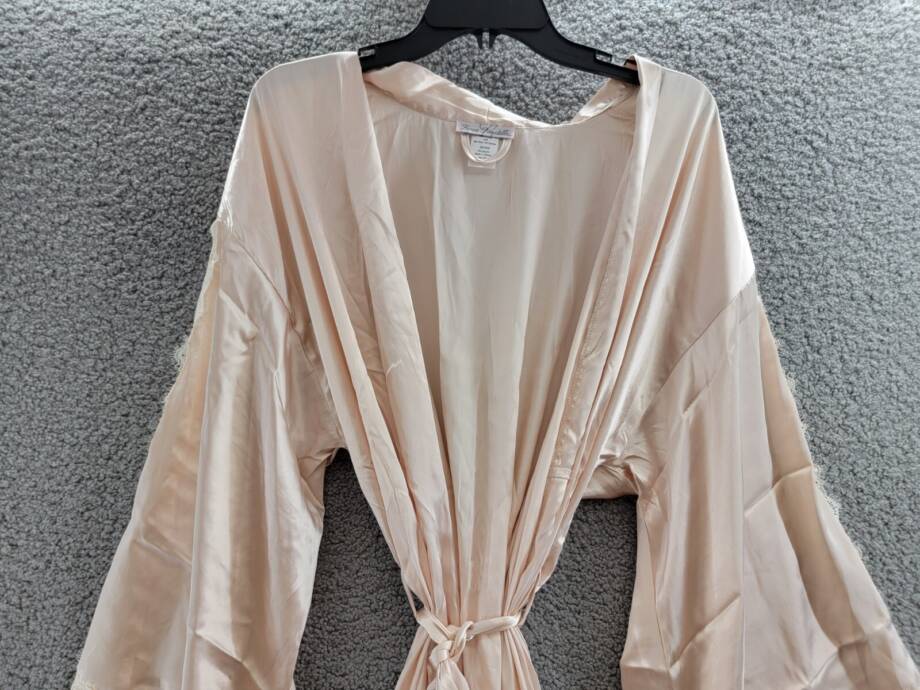 Linea Donatella Luxe Brides Blush Lingerie Robe Women's L/XL Bisque Long Sleeve
