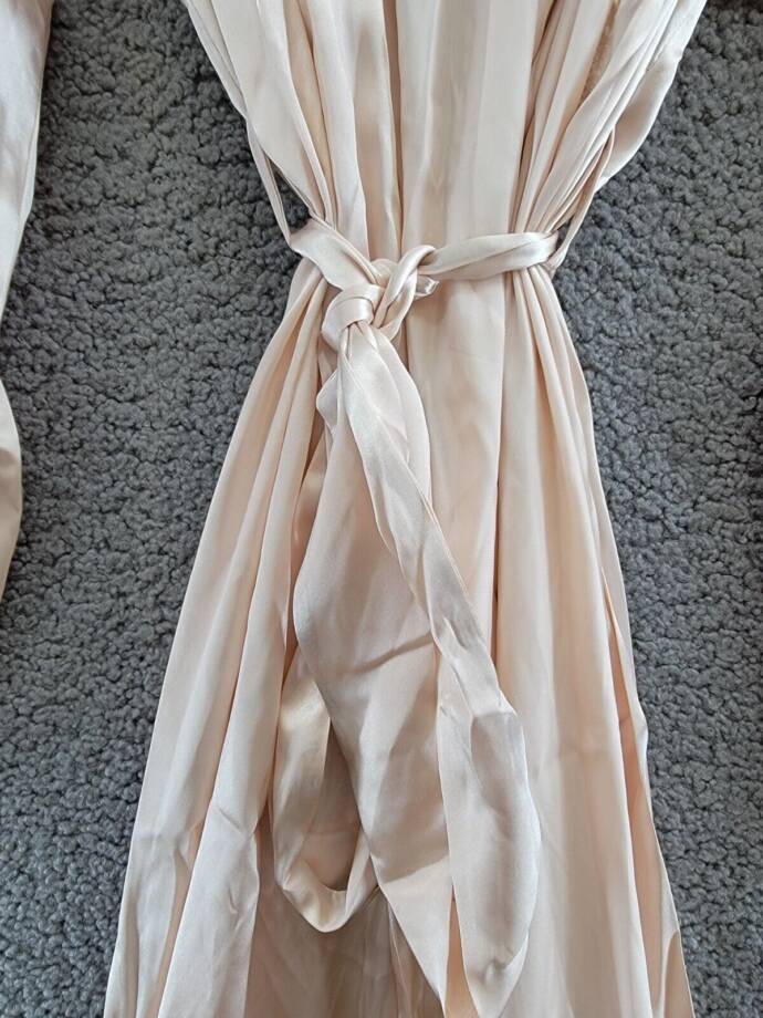 Linea Donatella Luxe Brides Blush Lingerie Robe Women's L/XL Bisque Long Sleeve