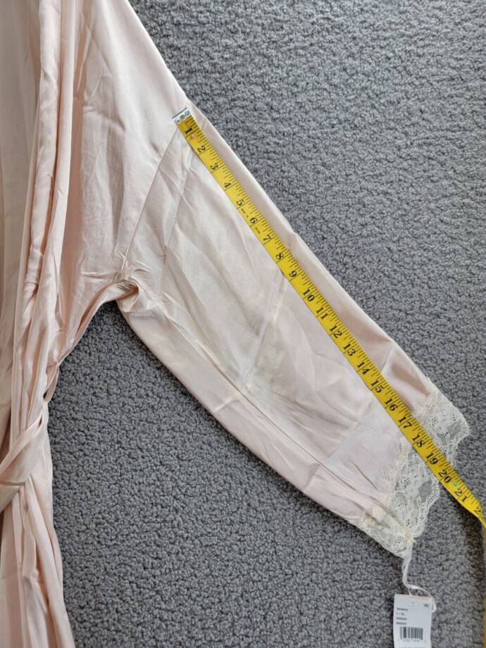 Linea Donatella Luxe Brides Blush Lingerie Robe Women's L/XL Bisque Long Sleeve