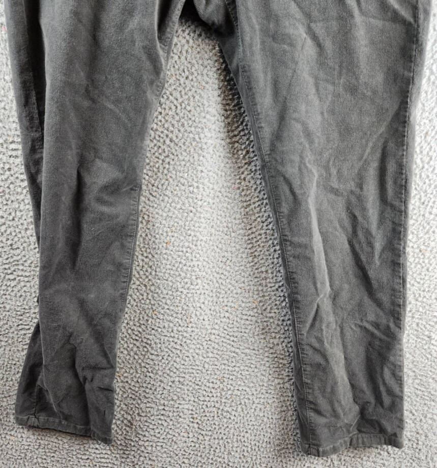 The Men's Store at Bloomingdale's Tailored Fit Corduroy Jeans Mens 30Wx30L Black