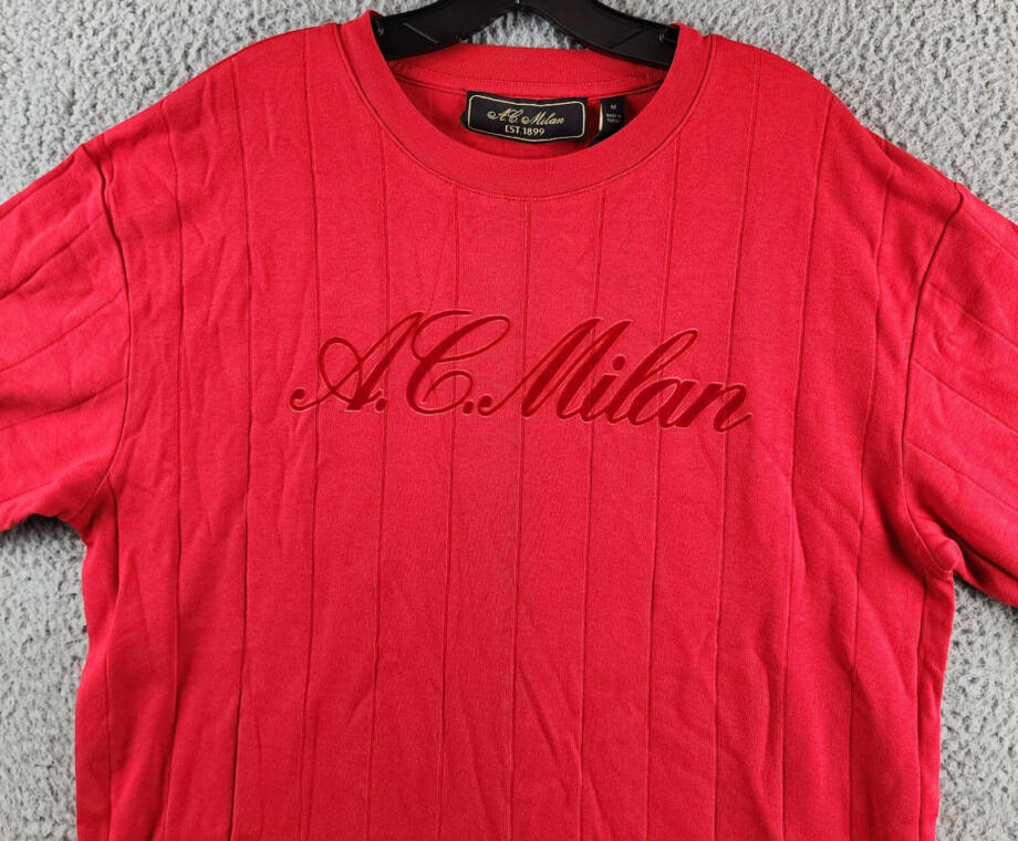 A.C. Milan Drop Needle Script Graphic T-Shirt Men's M Red Short Sleeve Pullover~
