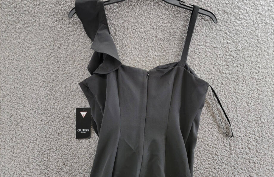GUESS Ruffled Bodycon Dress Women's 4 Black Solid Straight Neck Back Zip Closure
