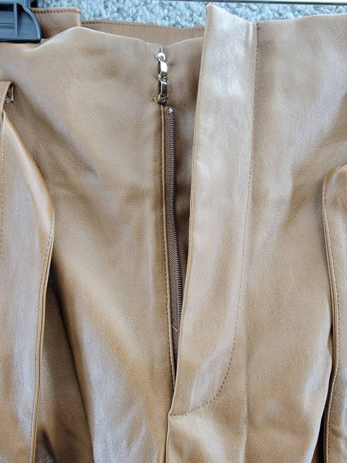Lucy Paris Faux Leather Paperbag-Waist Pants Women's M Cognac Zip Front Closure