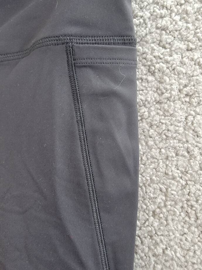 Reebok Plus Size Lux 3/4 Leggings Women's 1X Black Solid Elastic Waist Pull On