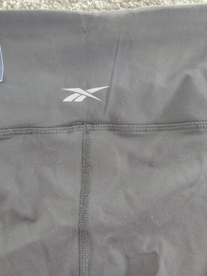 Reebok Plus Size Lux 3/4 Leggings Women's 1X Black Solid Elastic Waist Pull On