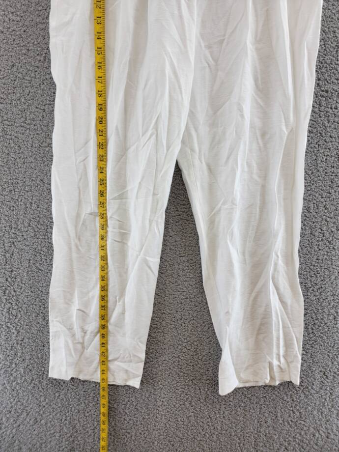 WAYF High Rise Pleated Pants Women's M White Side Pockets Hook & Bar Zip Closure