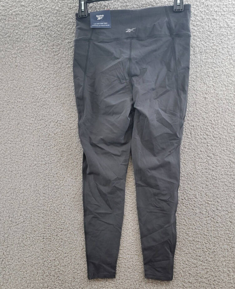Reebok Plus Size Lux 3/4 Leggings Women's 1X Black Solid Elastic Waist Pull On