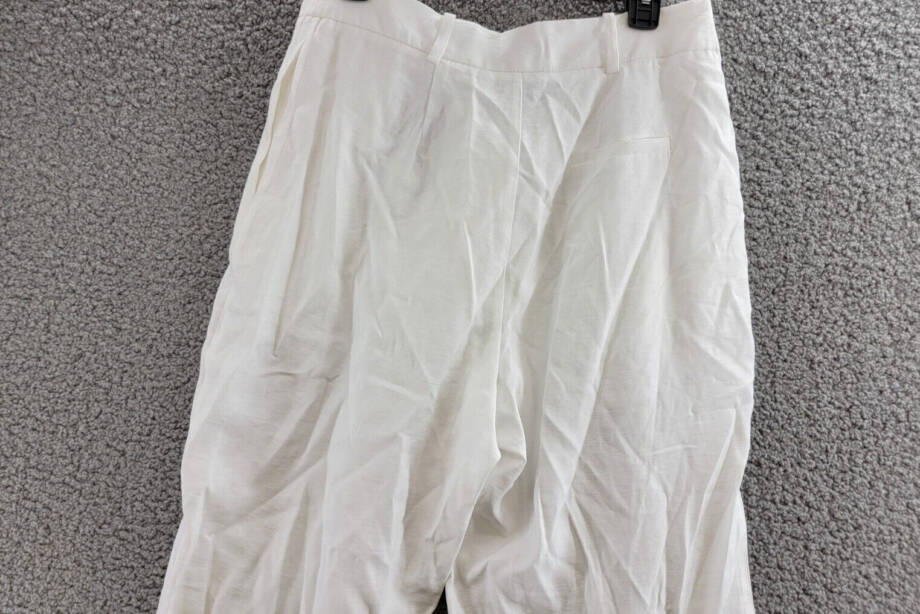 WAYF High Rise Pleated Pants Women's M White Side Pockets Hook & Bar Zip Closure