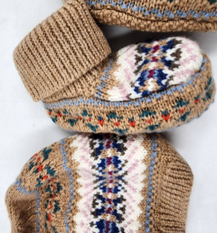 Polo Ralph Lauren Wool Blend Hat & Booties Gift Set Baby Boy's NB/3M Khaki Multi