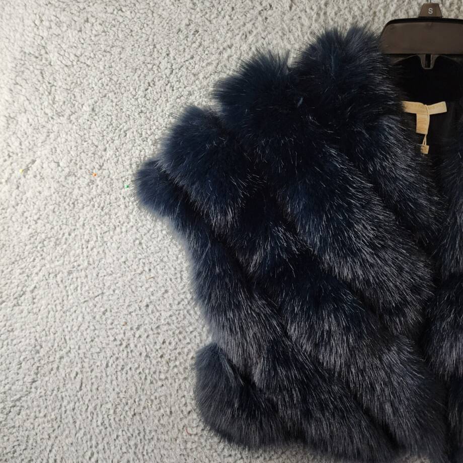Adrienne Landau Faux Fur Shawl Women's S Navy V-Neck Short Sleeve Hook & Eye