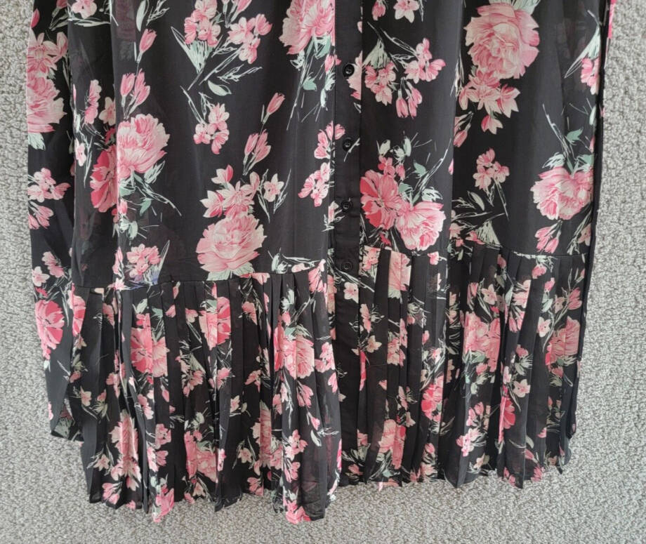 Gracia Floral Print Belted Dress Women's S Black Multi V-Neck Half Sleeve Button