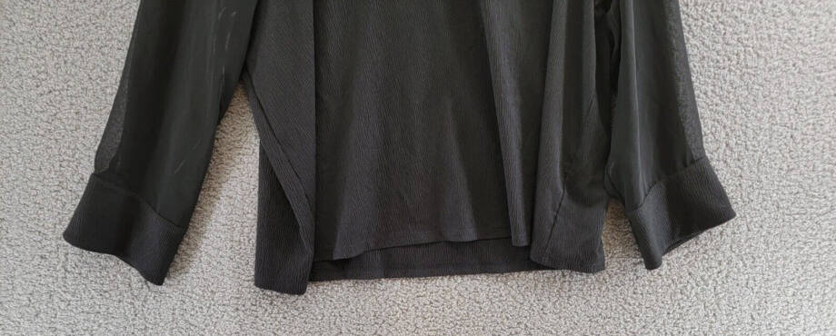 Calvin Klein Plus Size Sheer-Sleeve Crewneck Blouse Women's 3X Black Pullover