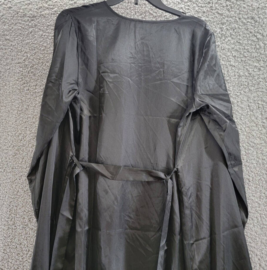 Flora by Flora Nikrooz Stella Satin Venise Trim Robe Womens S/M Black Collarless