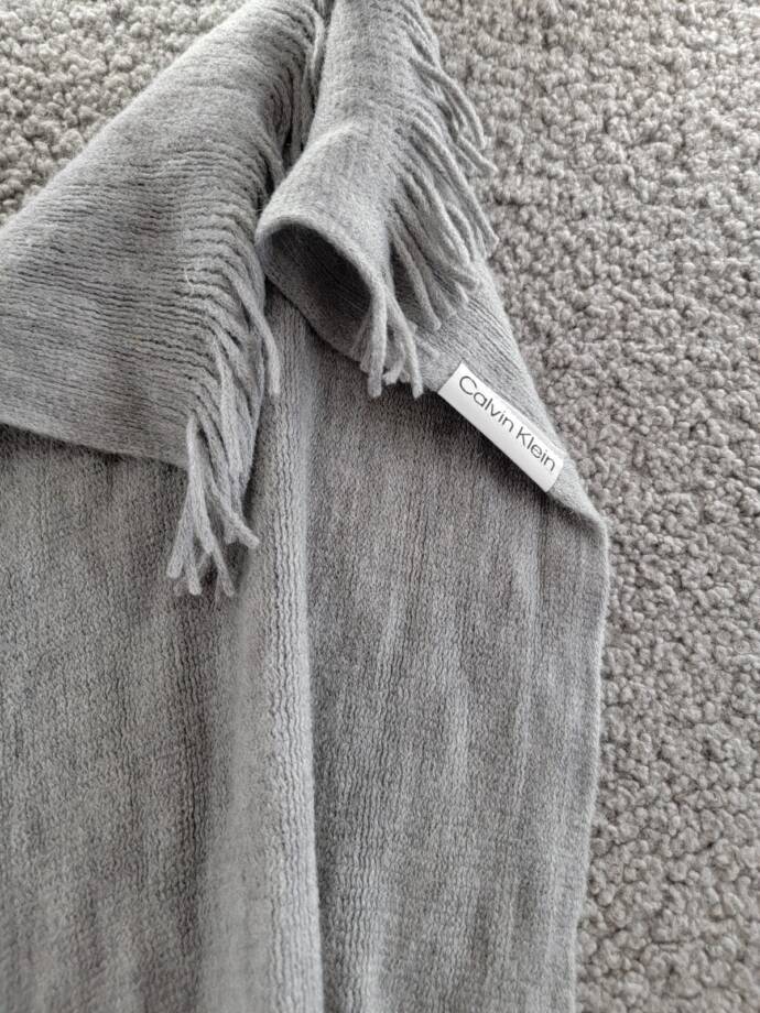 Calvin Klein Supersoft Wrap Scarf with Logo Tab Women's One Size Heather Gray