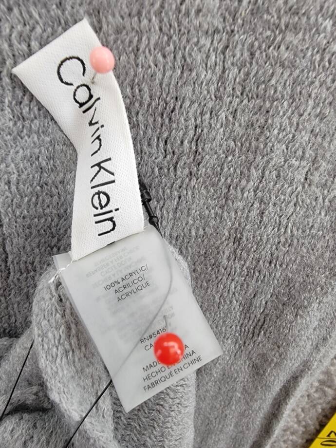 Calvin Klein Supersoft Wrap Scarf with Logo Tab Women's One Size Heather Gray