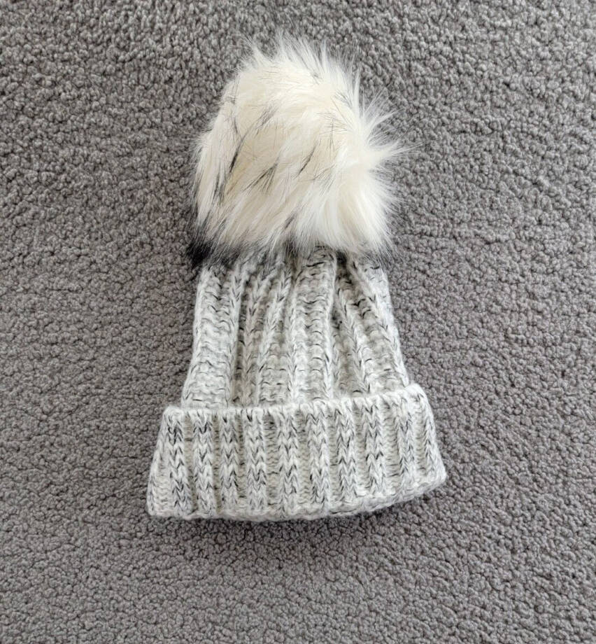 Kyi Kyi Knitted Faux Fur Pom Pom Beanie Hat Women's Silver/Gray Ribbed Hem