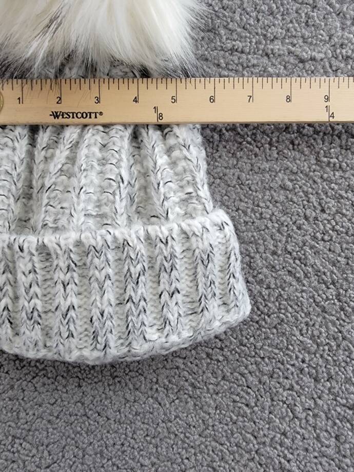Kyi Kyi Knitted Faux Fur Pom Pom Beanie Hat Women's Silver/Gray Ribbed Hem