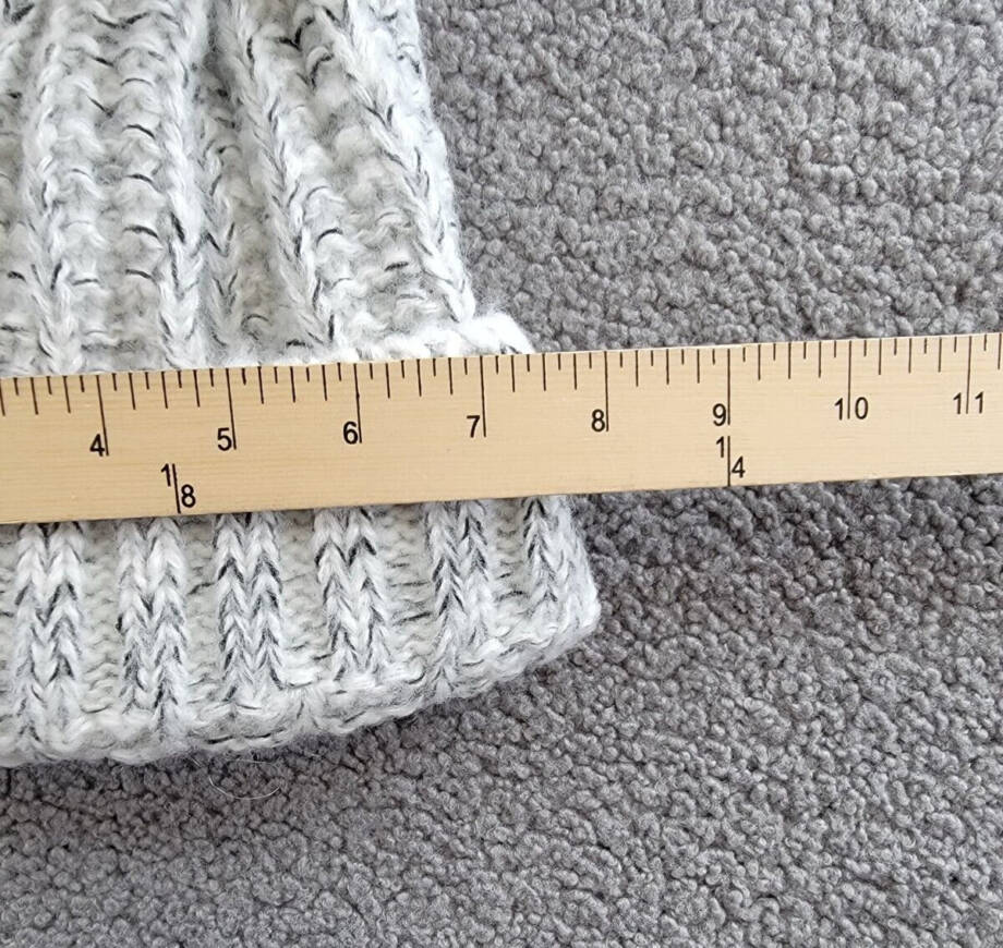 Kyi Kyi Knitted Faux Fur Pom Pom Beanie Hat Women's Silver/Gray Ribbed Hem