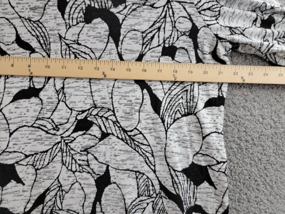 Alfred Dunner Petite World Traveler Floral Jacquard Bordered Top Womens PL Multi