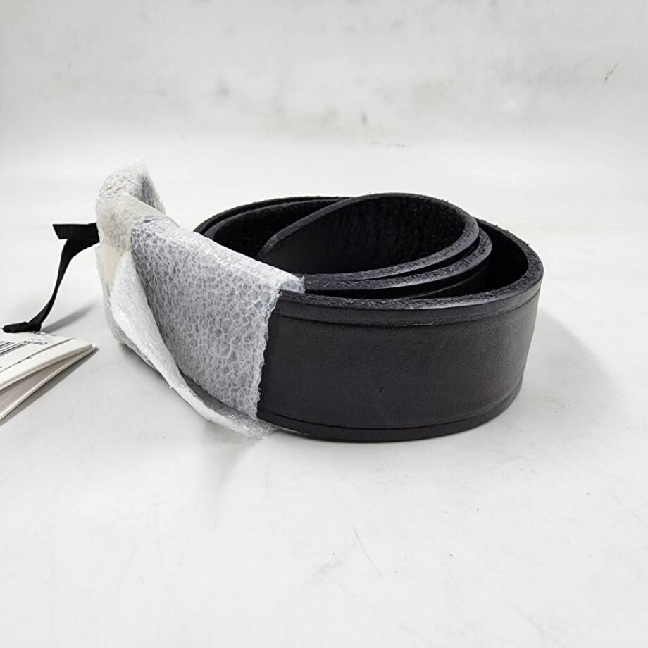 GAVAZZENI Rosa Leather Belt Women's 75 Black Tapered Tip Buckle Closure