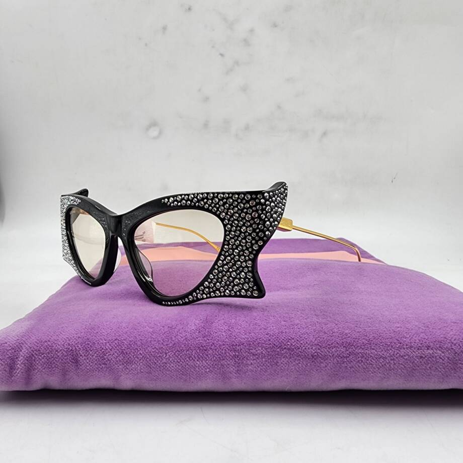 Gucci Eyewear Crystal-Embellished Irregular-Shape Sunglasses with Case -Black