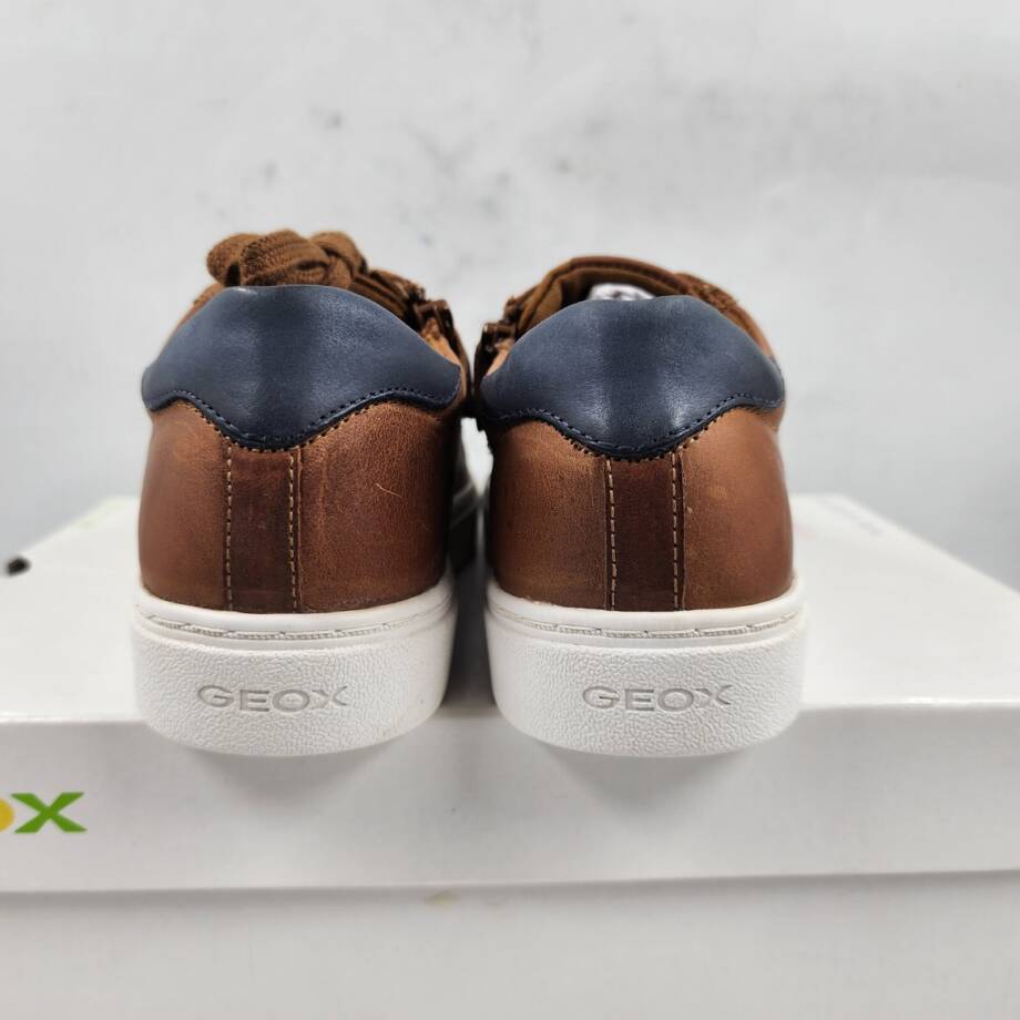 GEOX Nashik Garçon Low Cut Sneaker Boys 35 Cognac/Navy Lace And Zip Closure