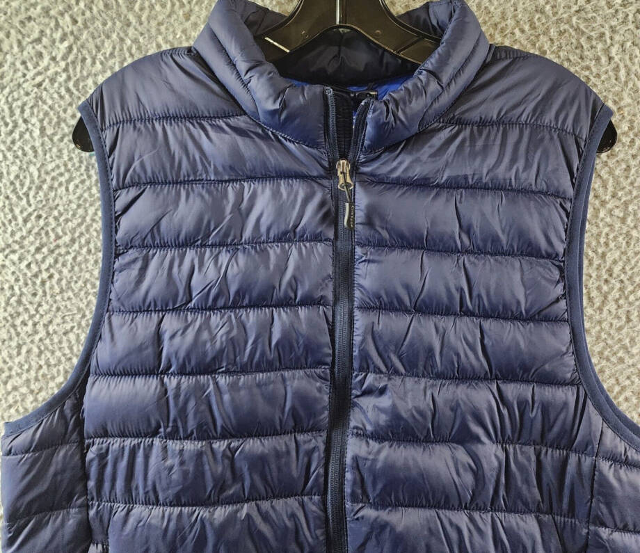 Club Room Quilted Packable Puffer Vest Men's M Navy Solid Stand Collar Full Zip+