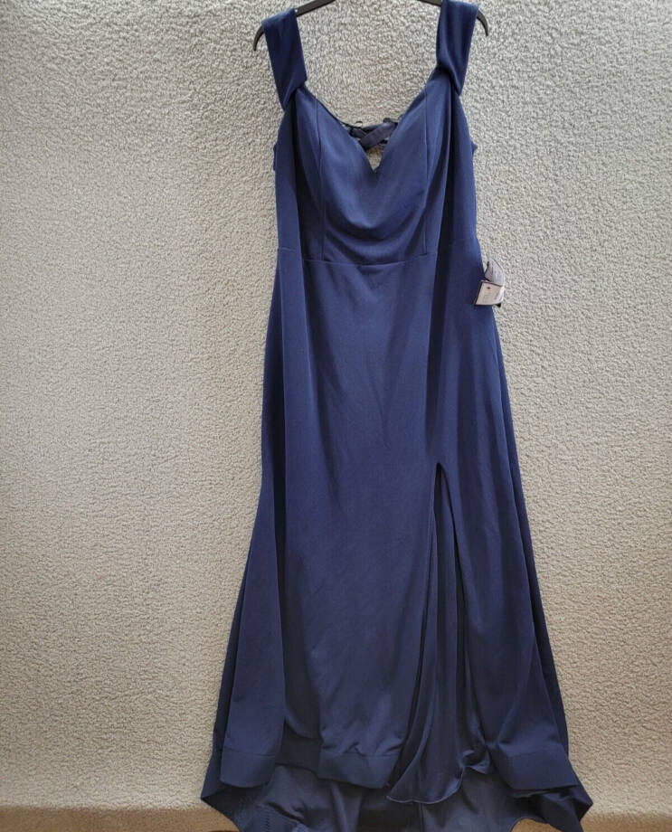 B. Darlin Off-The-Shoulder Lace-Up Gown Juniors 22W Navy Sweetheart Back Zip