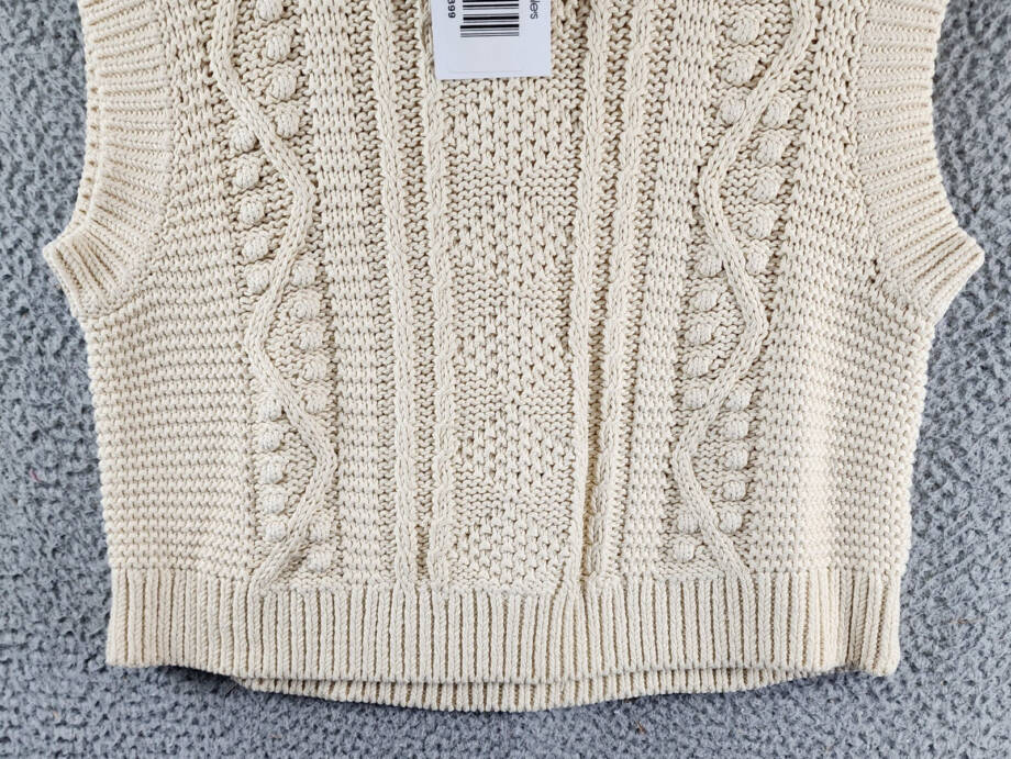 Velvet by Graham & Spencer Maggy Sweater Vest Women's S Ivory Crewneck Pullover