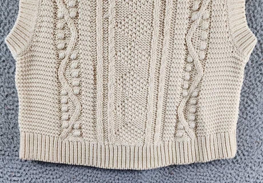 Velvet by Graham & Spencer Maggy Sweater Vest Women's S Ivory Crewneck Pullover
