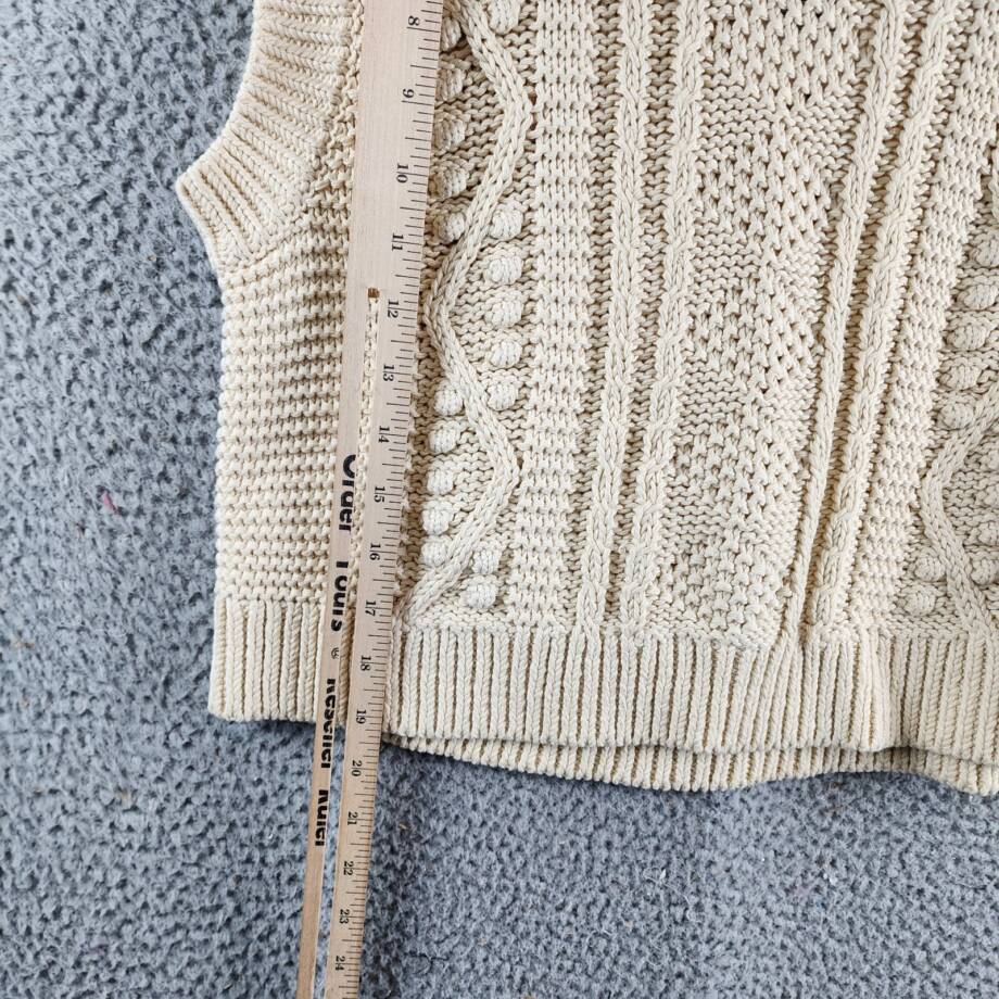 Velvet by Graham & Spencer Maggy Sweater Vest Women's S Ivory Crewneck Pullover
