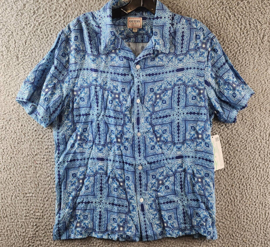 GUESS Eco Rayon Tile Shirt Men's S Medallion Tile Short Sleeve Button Closure