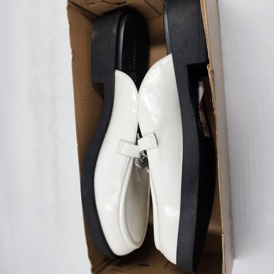 Chinese Laundry Paris Faux Leather Chain Clogs Women's 9.5 White Closed Toe~