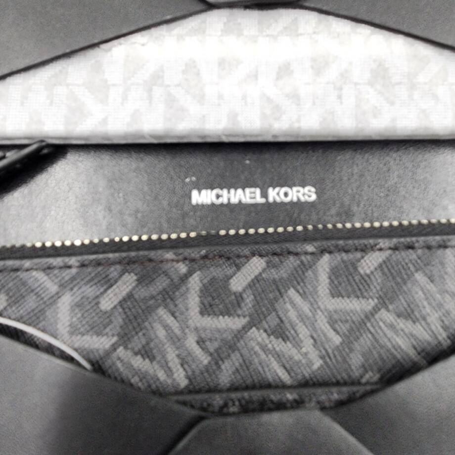 MICHAEL Michael Kors Empire Logo 3 In 1 Travel Wallet Women's Large Black