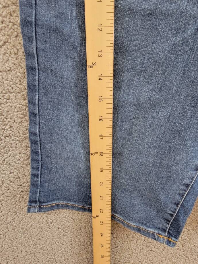 Guess Stretch Denim 5 Pocket Jean Short Big Boys 18 Middle Blue Wash Mid Rise
