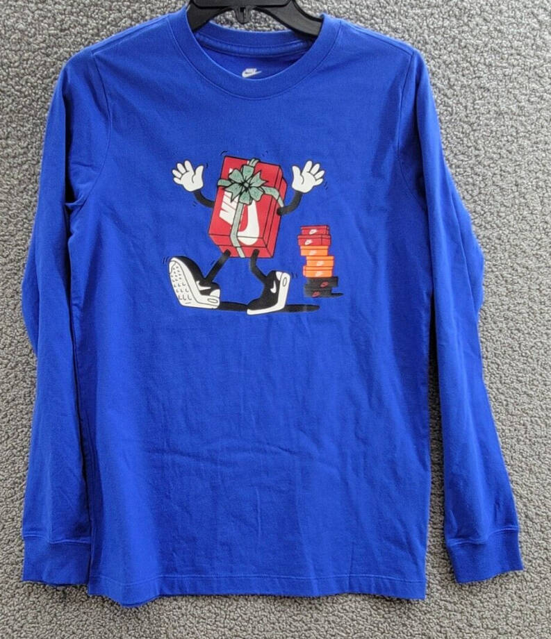 Nike Sportswear Printed T-Shirt Big Kids XL Game Royal Crewneck Long Sleeve