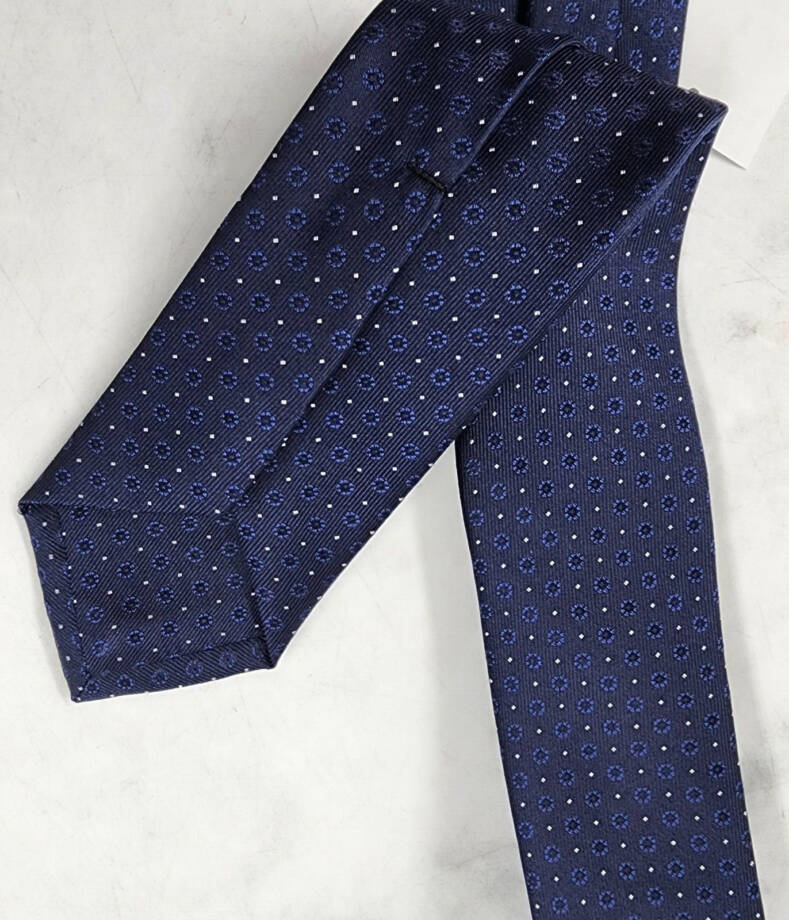The Men's Store at Bloomingdales Silk Blend Circular Medallion Skinny Tie 6 Navy