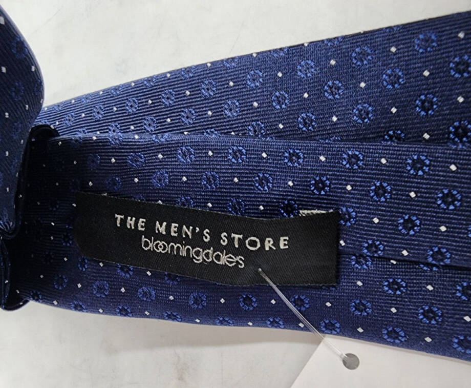 The Men's Store at Bloomingdales Silk Blend Circular Medallion Skinny Tie 6 Navy