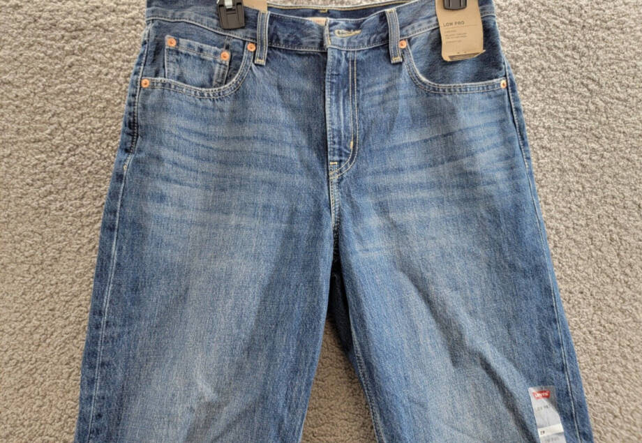 Levi's Premium Low Pro Straight Jeans Women's 29 Breathe Out Button Zip Closure