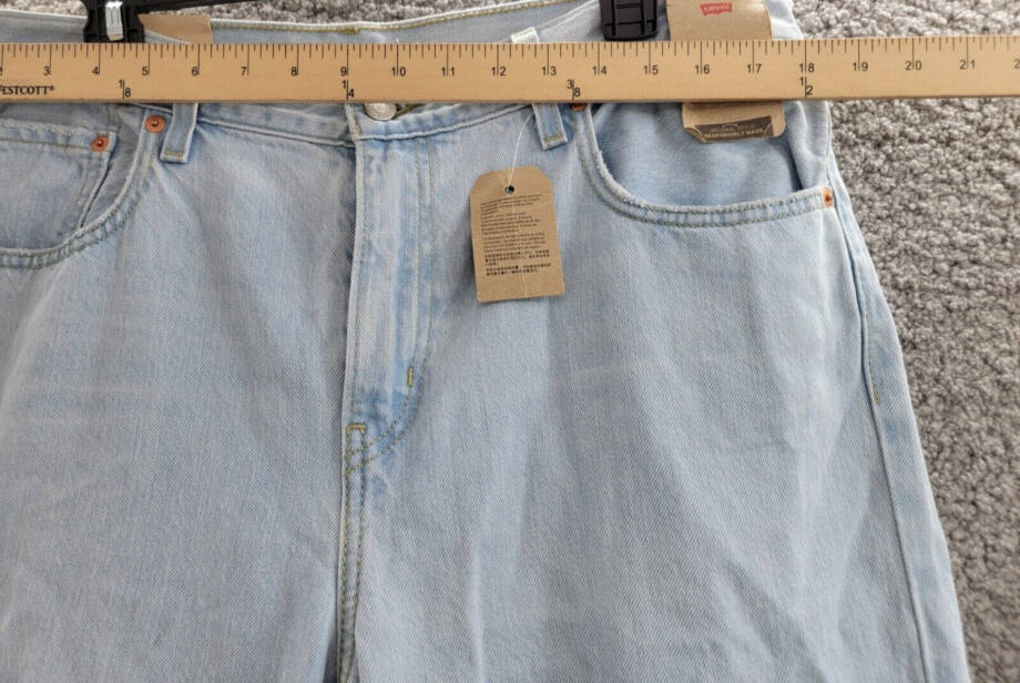 Levi's Low Pro Classic Straight-Leg High Rise Jeans Women's 32 Charlie Won Denim