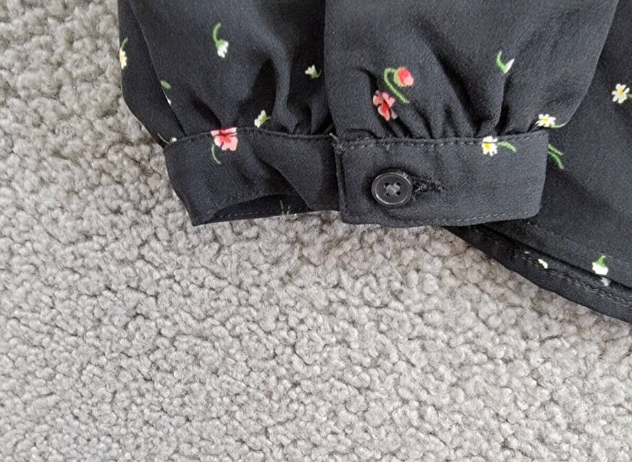 Levi's Zenda Ruched Long-Sleeve Blouse Women's Black Multi Floral Button SM