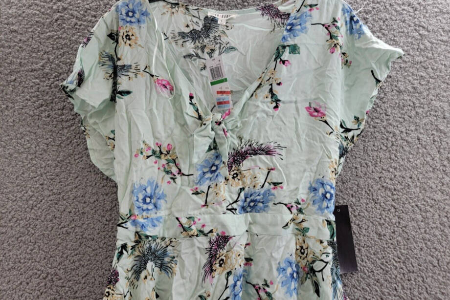 One Hart Flutter-Sleeve Fit & Flare Dress Juniors' L Opal Blue Floral Side Zip
